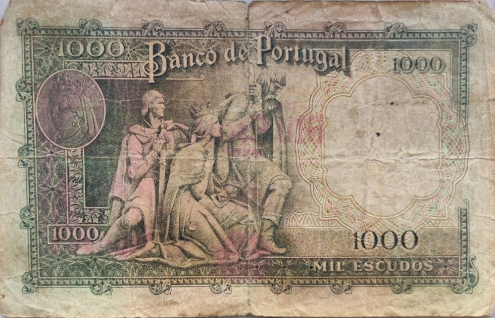 Notas antigas em bom estado