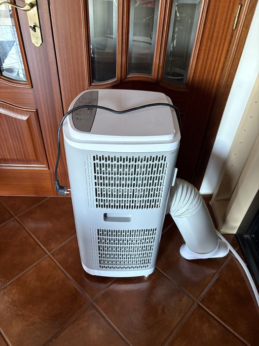 AC Portatil  - 3 meses funcionamento como novo