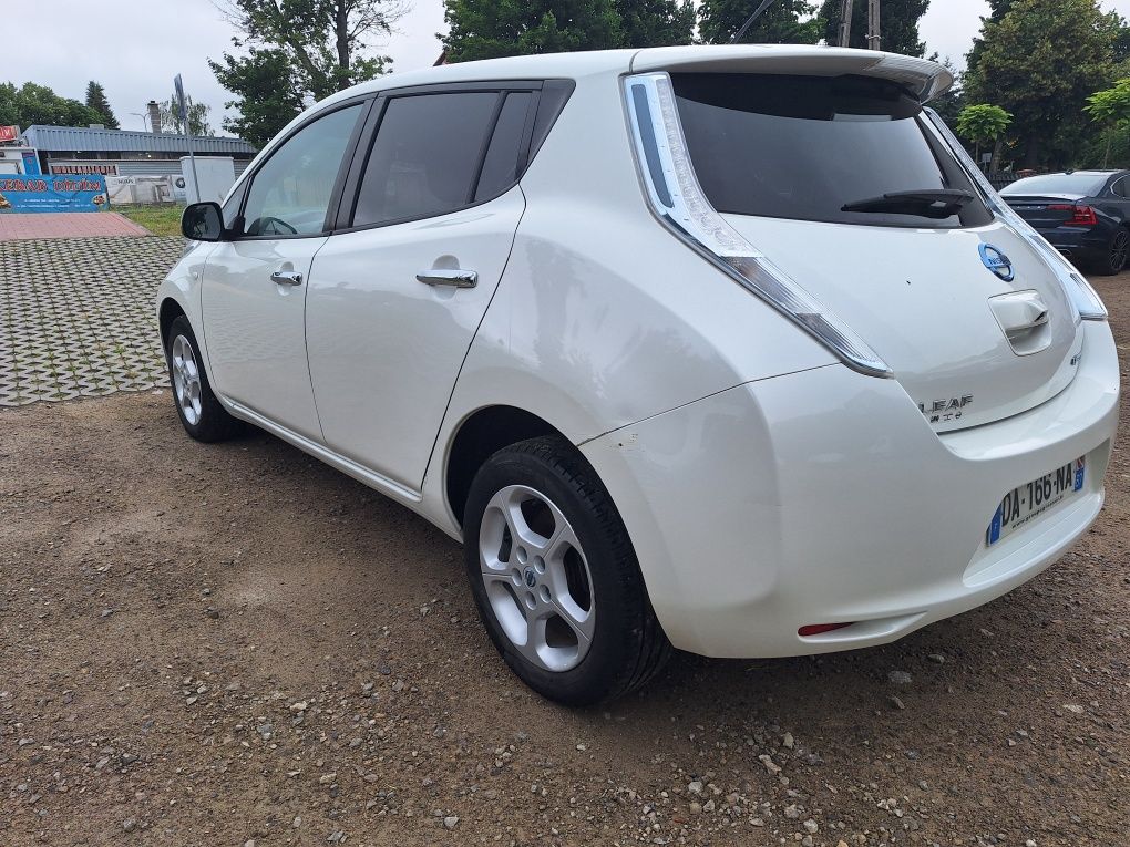 Nissan Leaf Acenta / pompa ciepła/ kamera / SOH 72% / zasięg 100km