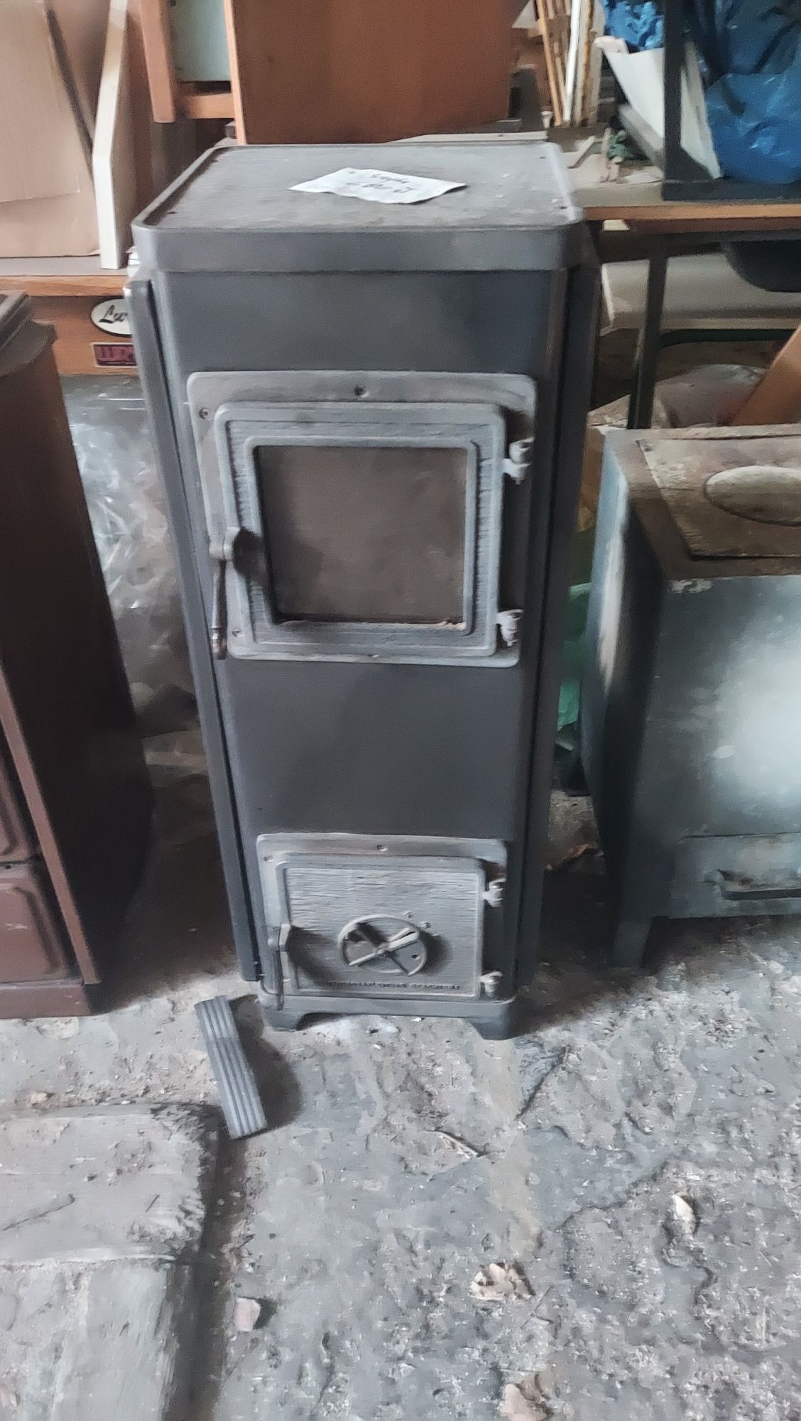 Piec węglowy wolnostojący 6-8 kW