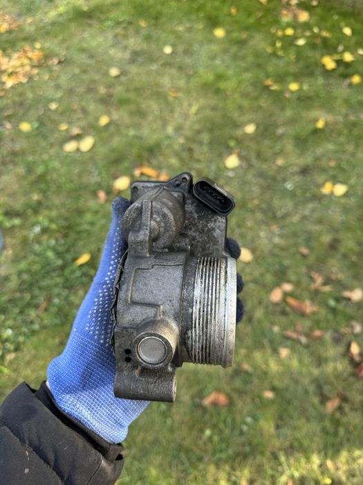 Дросельна заслонка VW T5 2.0 TDI/BiTDI