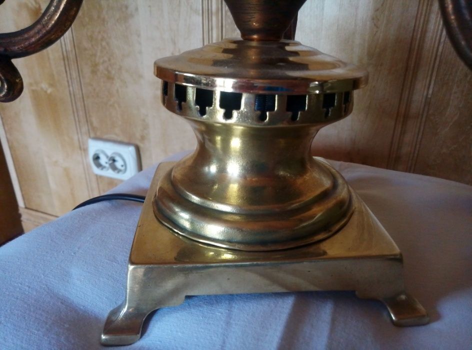 Старинная настольная лампа медь бронза Высота 38 ширина 25 низ 14 см