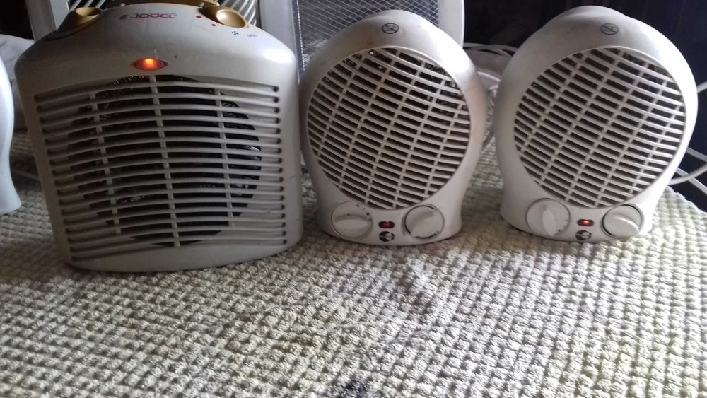 vendo5 ventoinhas ar quente e frio  todos  a funcionar