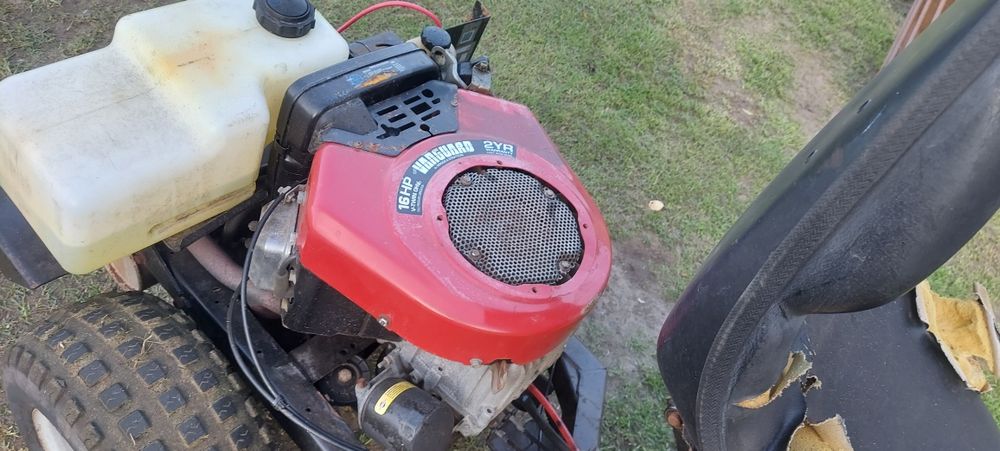 traktorek kosiarka silnik vanguard v2 vka 16hp w bdb stanie gwarancja