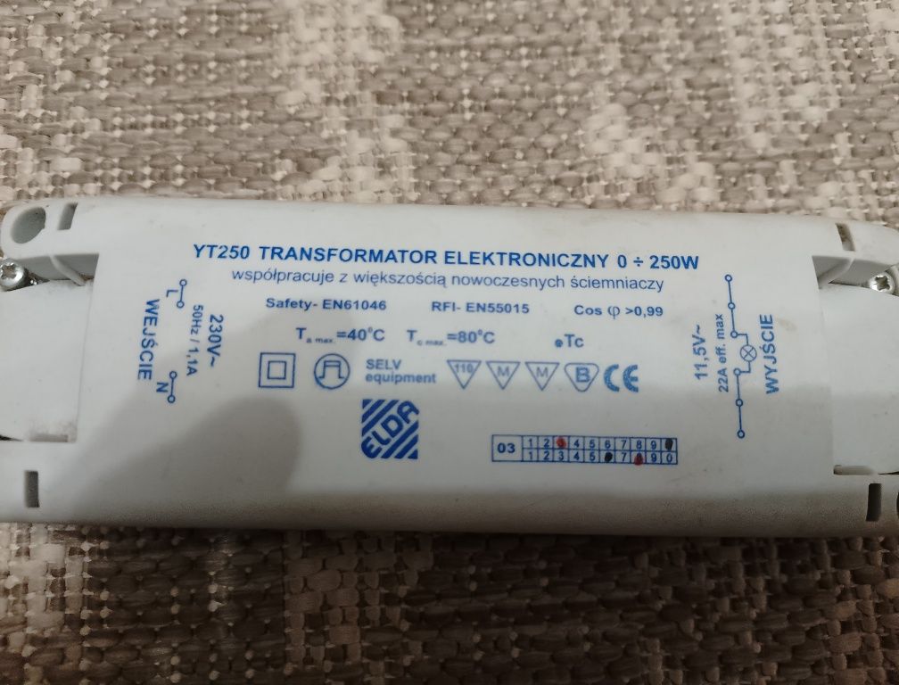 Трансформатор електричний YT250 250W