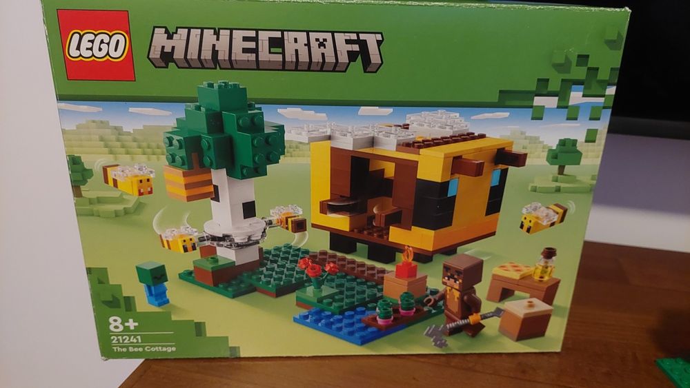Lego Minecraft 21241 Pszczeli ul. Stan bdb. Polecam!