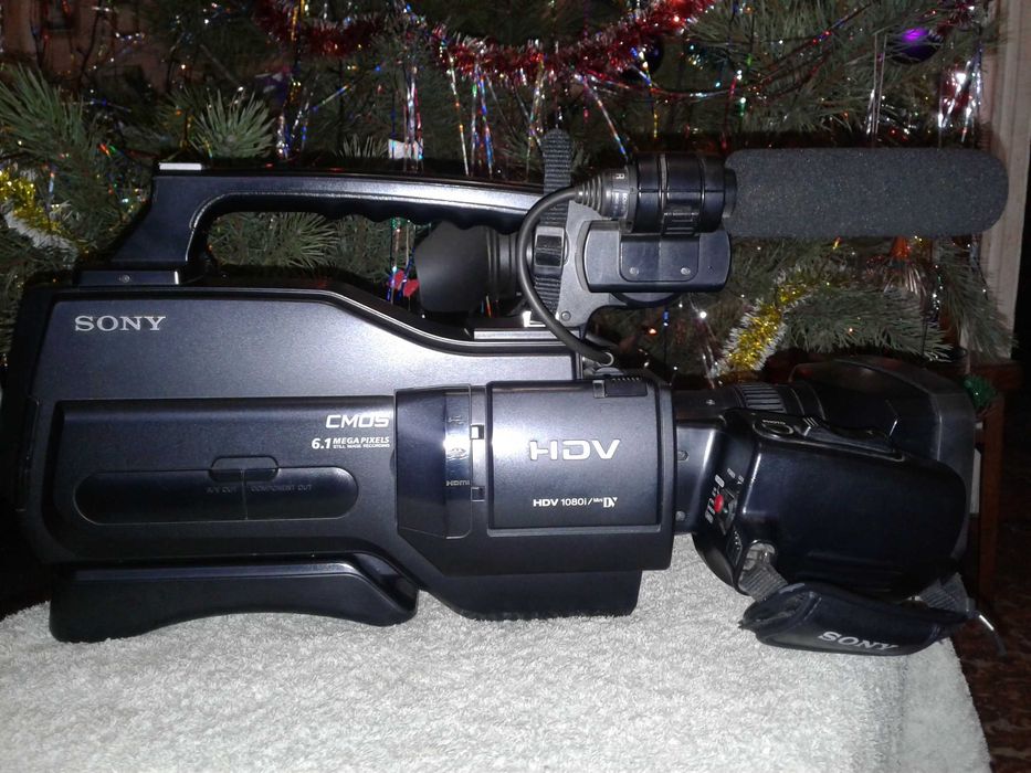 Терміново продам видеокамеру Sony HVR-HD1000P