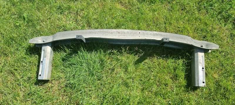 Audi a4 b6 kombi belka zderzaka tyl