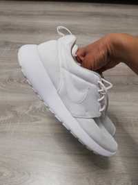 Adidasy damskie białe Nike Roshe One. R. 36,5.
