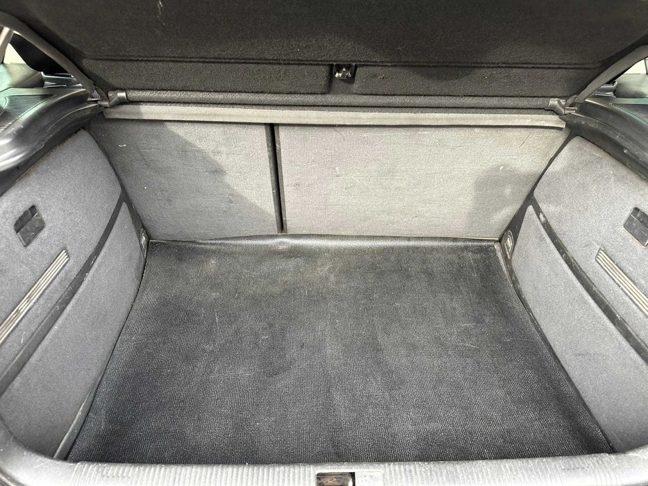 Audi A3 8L 1.9 TDI 130 CV Hatchback 6 velocidades 2001/08 324.000KM