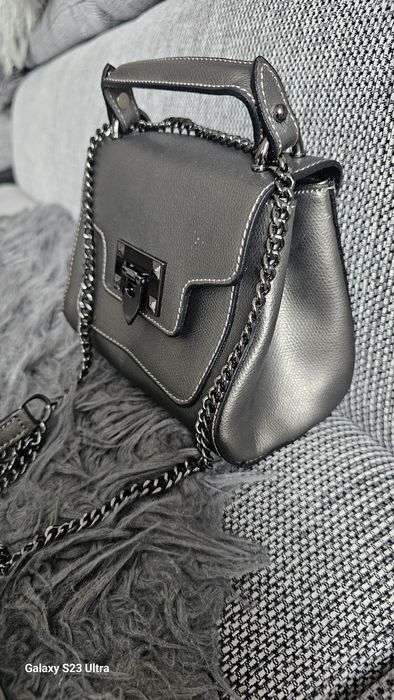 Skórzana torebka damska mała