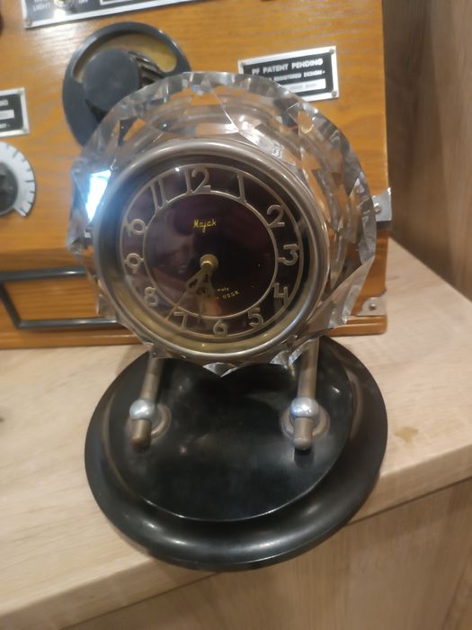 Zegar  kominkowy majak kryształ