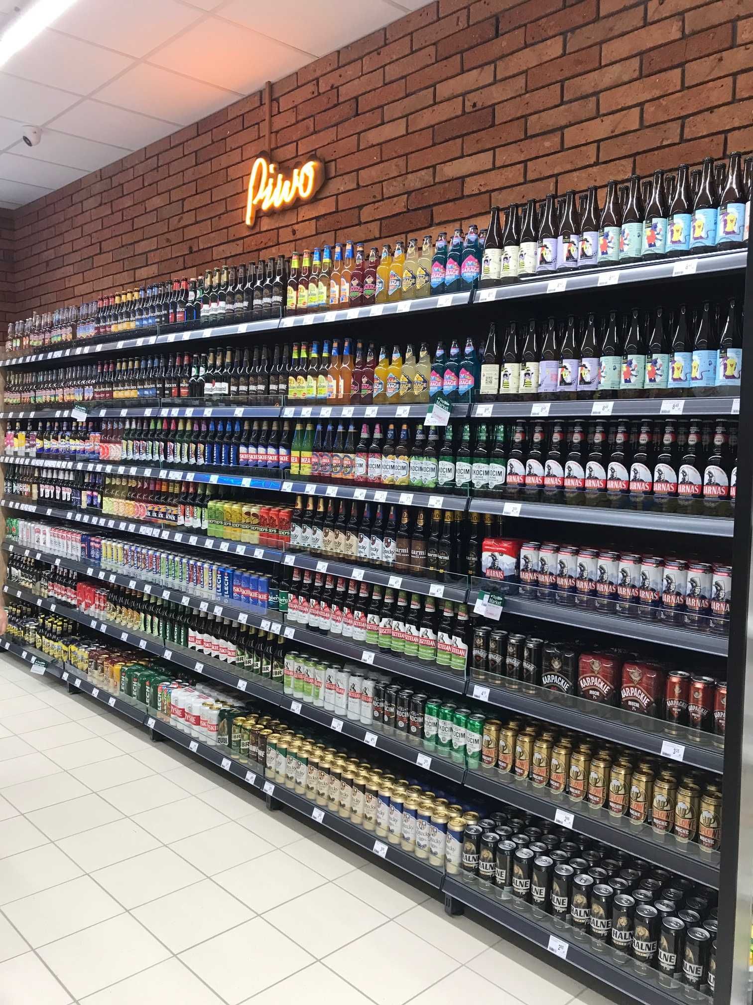 Wyposażenie do sklepu spożywczego i przemysłowego Meble regały