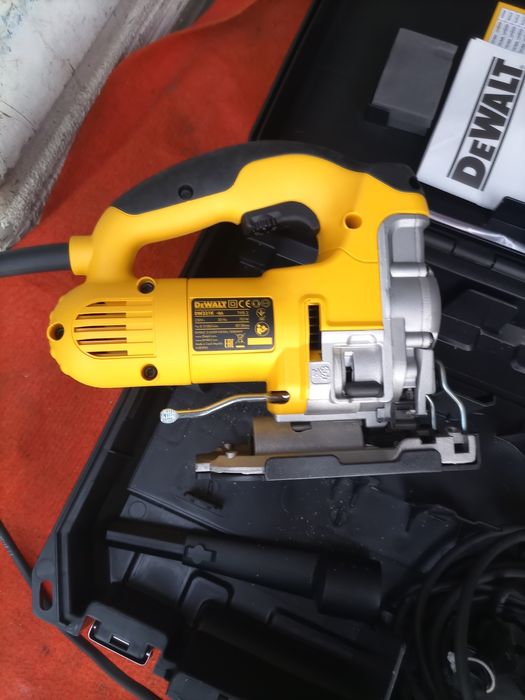 Serra Tico Tico dewalt dw331k -qs
