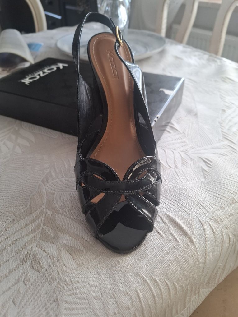 Sandały, buty damskie sandałki Kazar