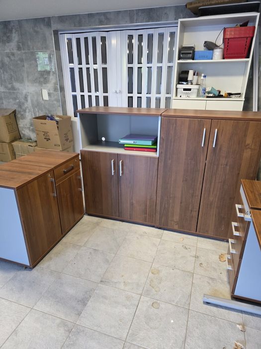 Zestaw mebli do biura do pokoju venge