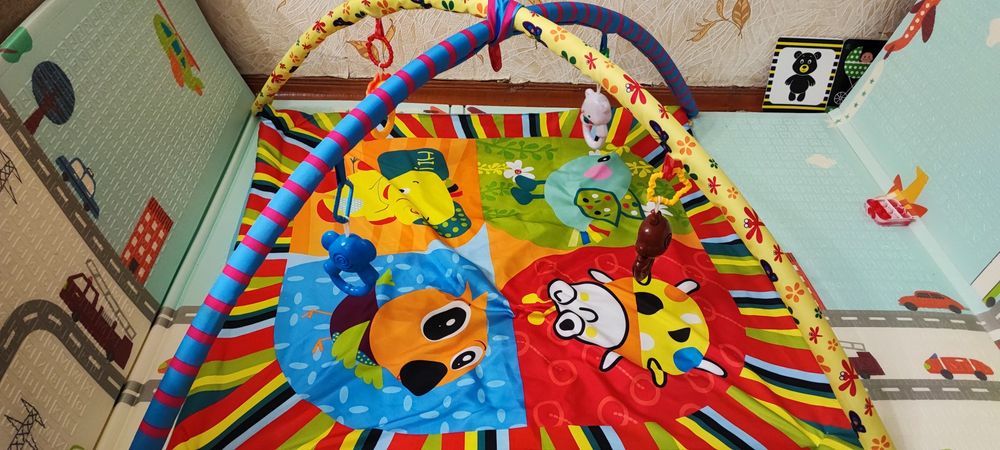 Розвиваючий килимок