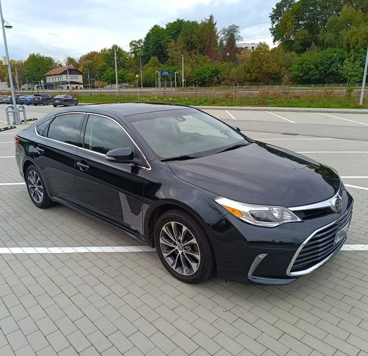 Toyota Avalon Toyota Avalon 3.5 XLE