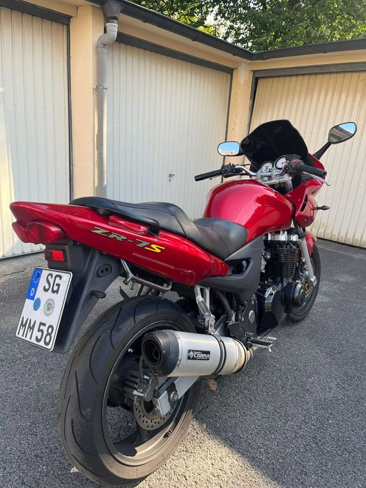 Kawasaki Zr7S 750