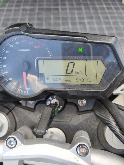 Benelli TNT 125.