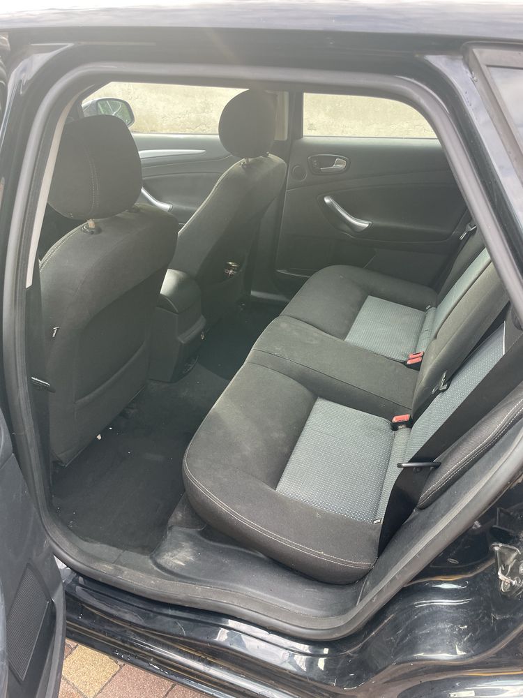 Ford Mondeo MK4 2009 2.0 b+lpg