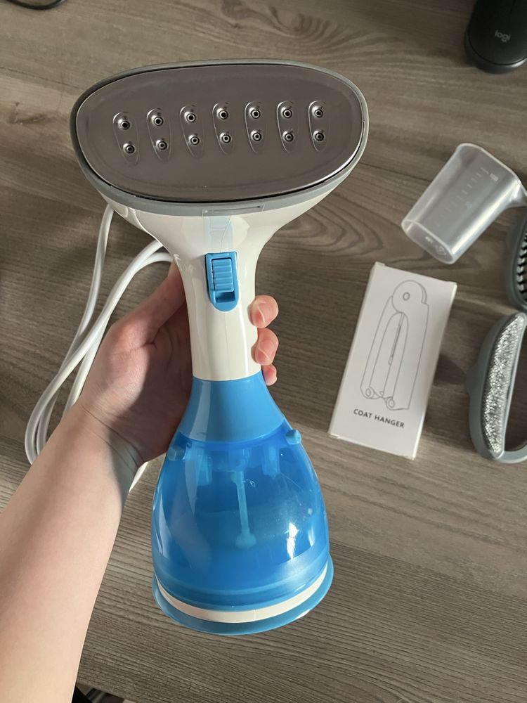 Mini prasowacz parowy parownica Steamaster + stojak
