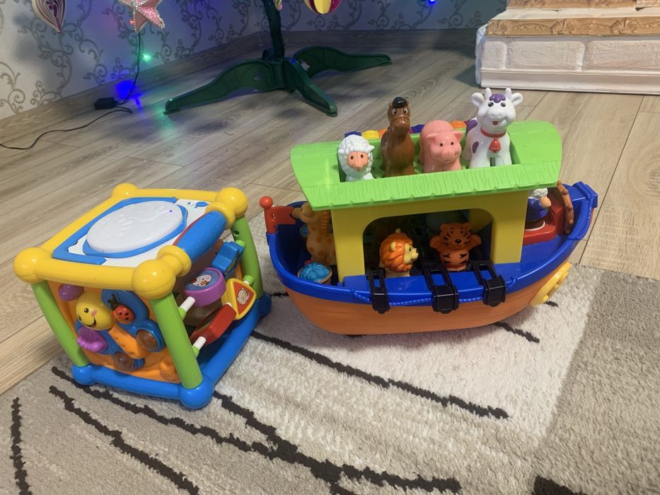 Іграшка ковчег та розвиваючий кубик