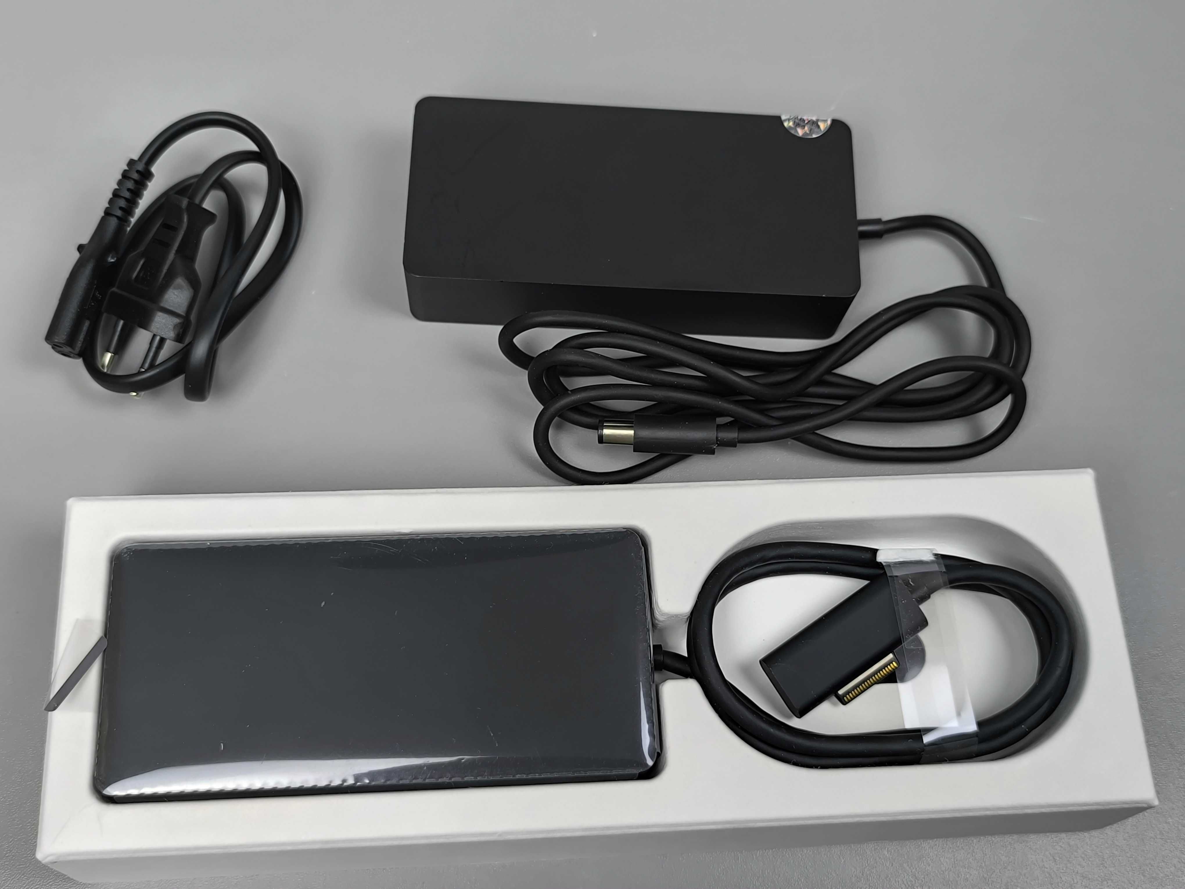 Stacja dokująca Microsoft Surface Dock 1661 (8573)