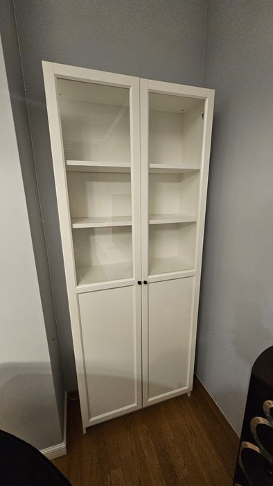 Regał Ikea BILLY z drzwiami OXBERG (szklane w połowie)