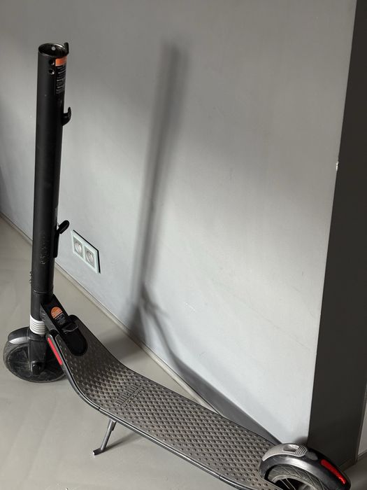 Korpus awaria Hulajnoga elektryczna SEGWAY NINEBOT ES1