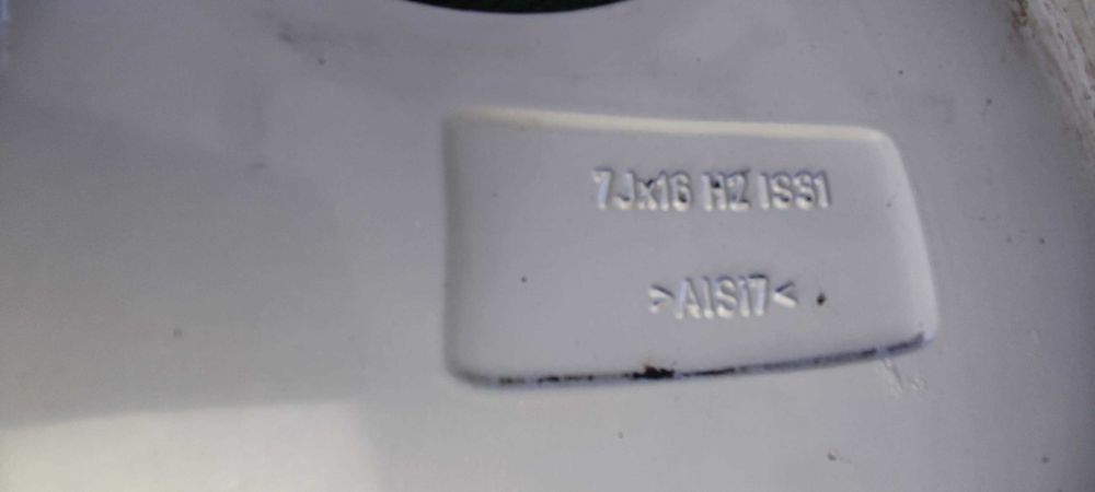 Felgi oryginalne Aluminiowe BMW 5x120  7Jx16  ET31  4-szt