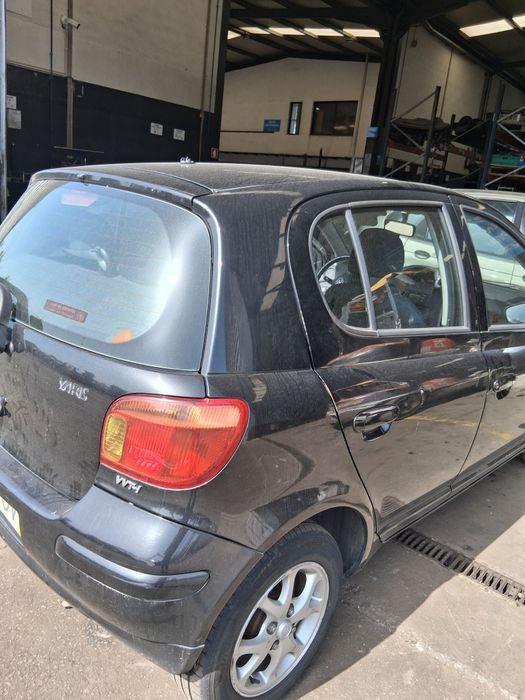 Toyota yaris para peças