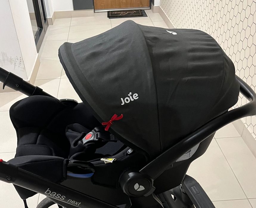 Fotelik samochodowy Joie i-snug z bazą