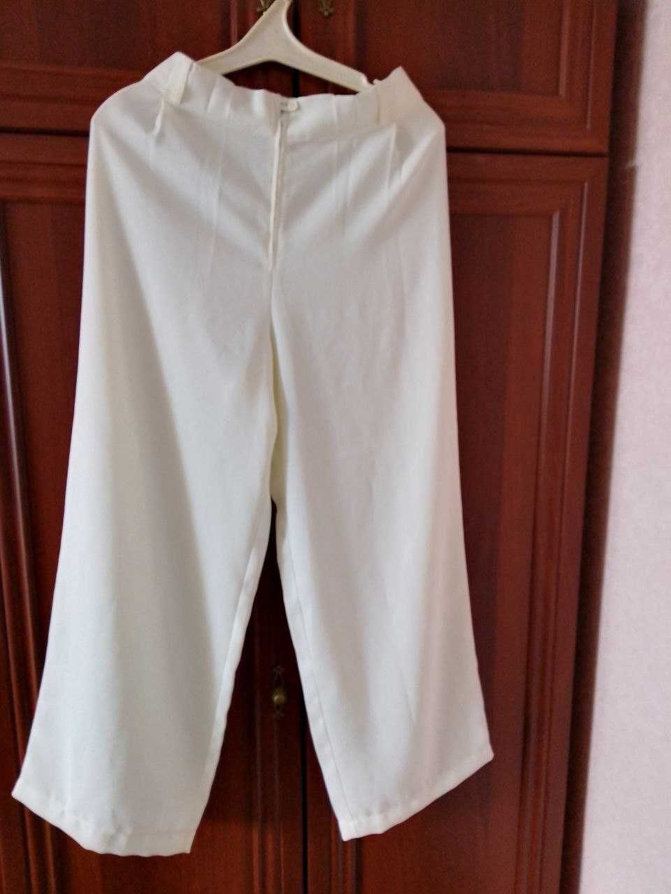 Белые женские брюки