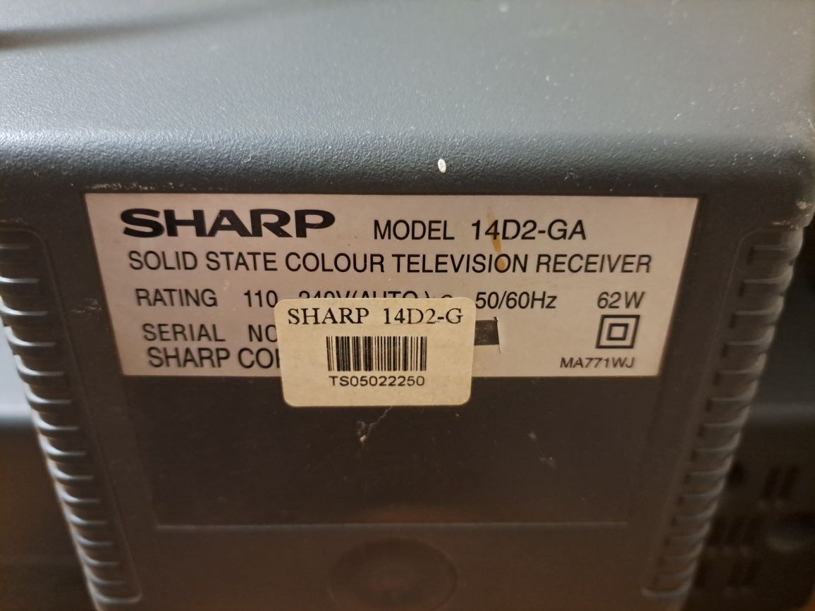 Телевизор Sharp 14Д2-GA цветной,переносной,  фирменный, оригинальный я