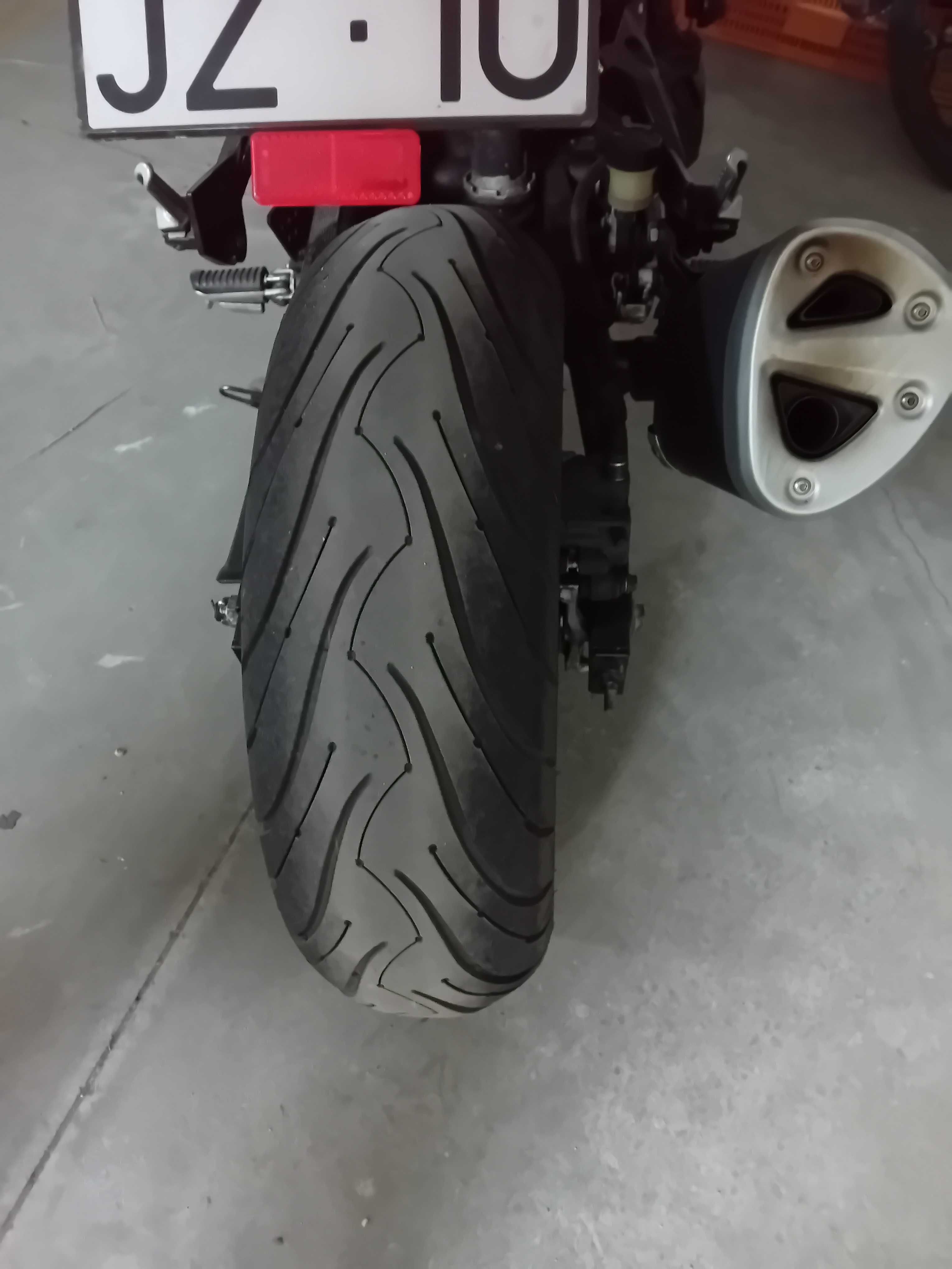 Mota Kawasaki Z750