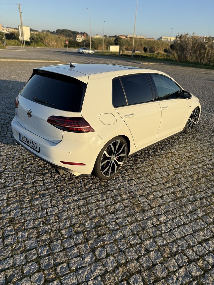 VW 7.5 GTI Performance 413cv KW financiamneto 120 meses
