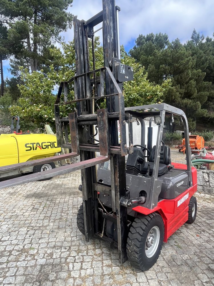 Empilhador Manitou CD25