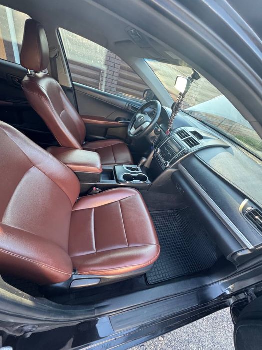 Продам  або обміняю Toyota Camry 50 USA