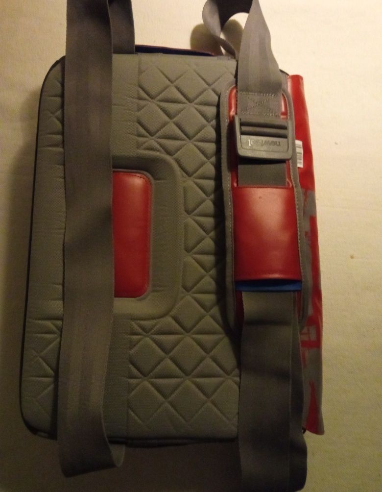 Mala/ mochila escolar com compartimento para PC portátil, Newfeel