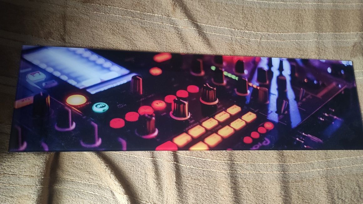 Obraz na szkle konsola dj