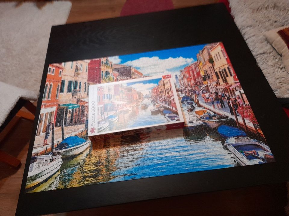 Puzzle trefl 2000