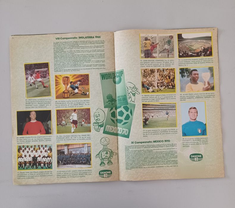 Caderneta de cromos Espanha 1982, "Futbol en Accion", completa