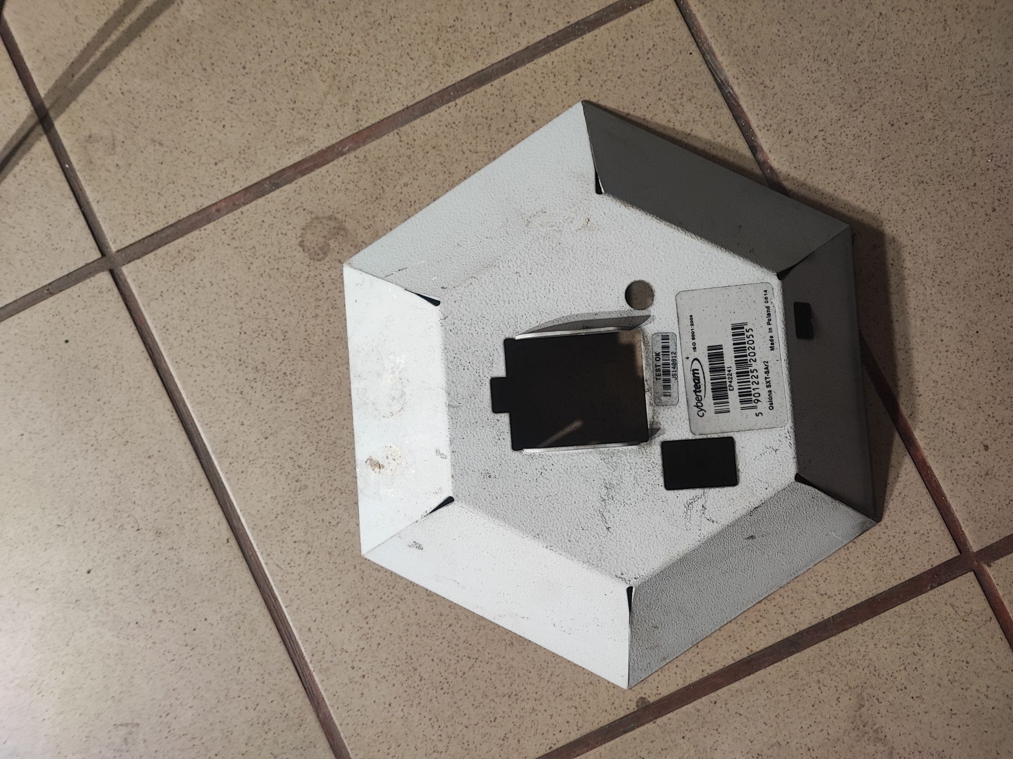 Antena telekomunikacyjna