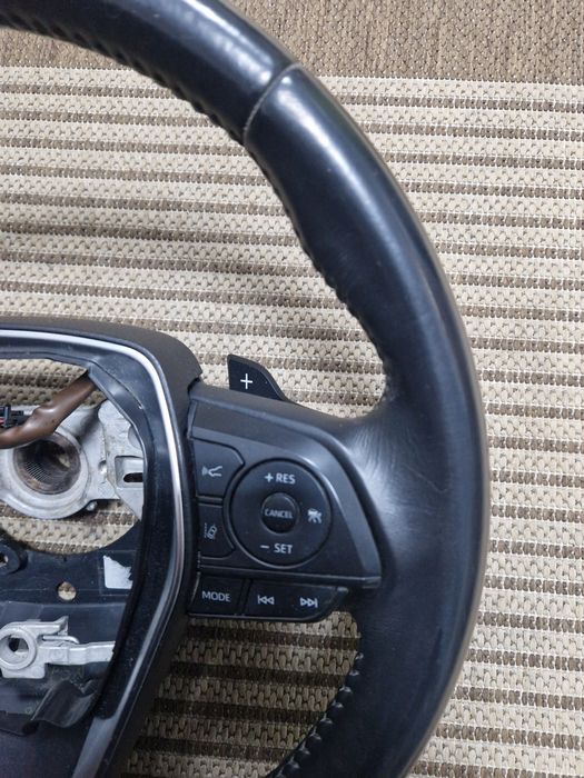 Руль на Toyota Camry 70