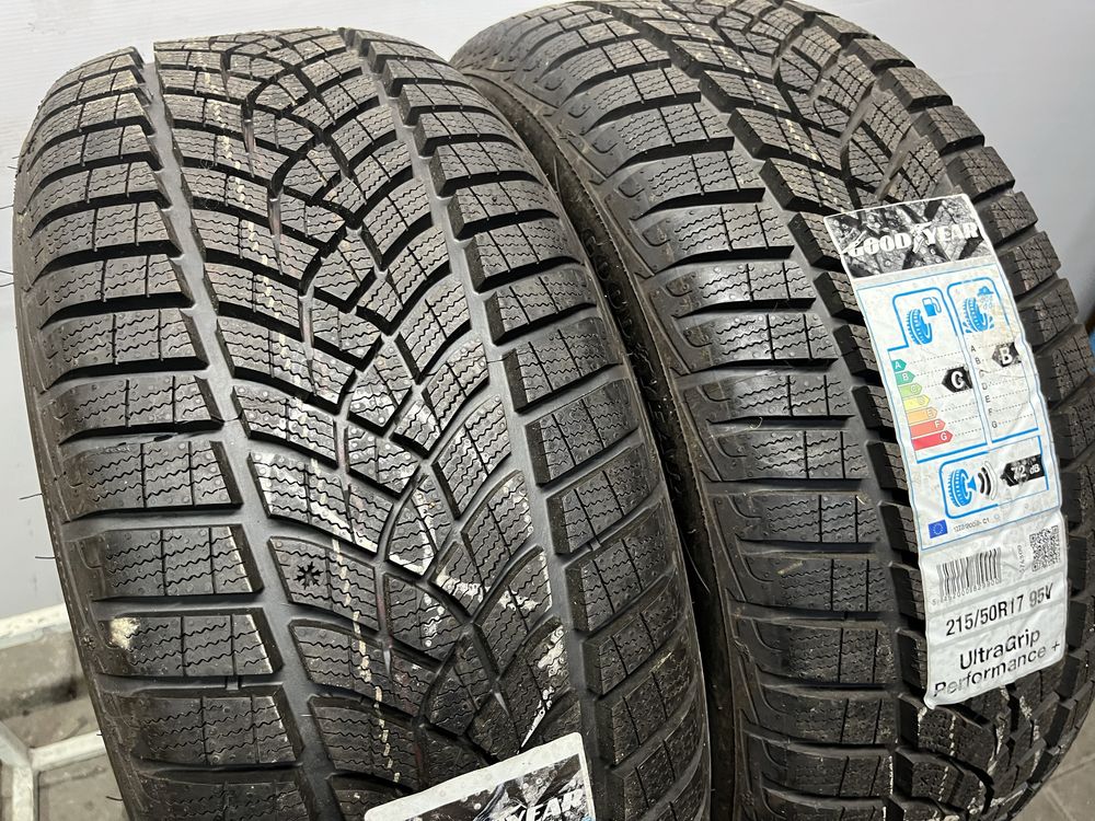 215/50/17 95V Goodyear Ultra Grip Performance