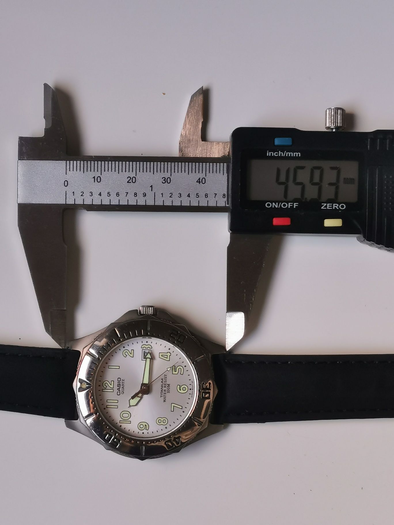 Relógio Casio Titanium