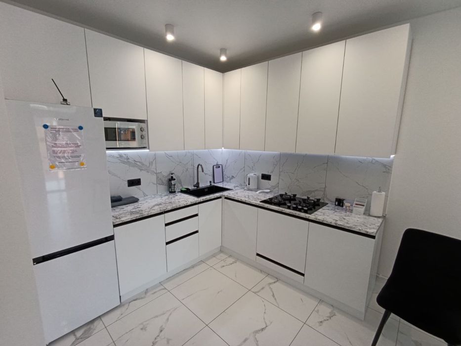 Оренда квартири подобово в новобудові. +380635349430