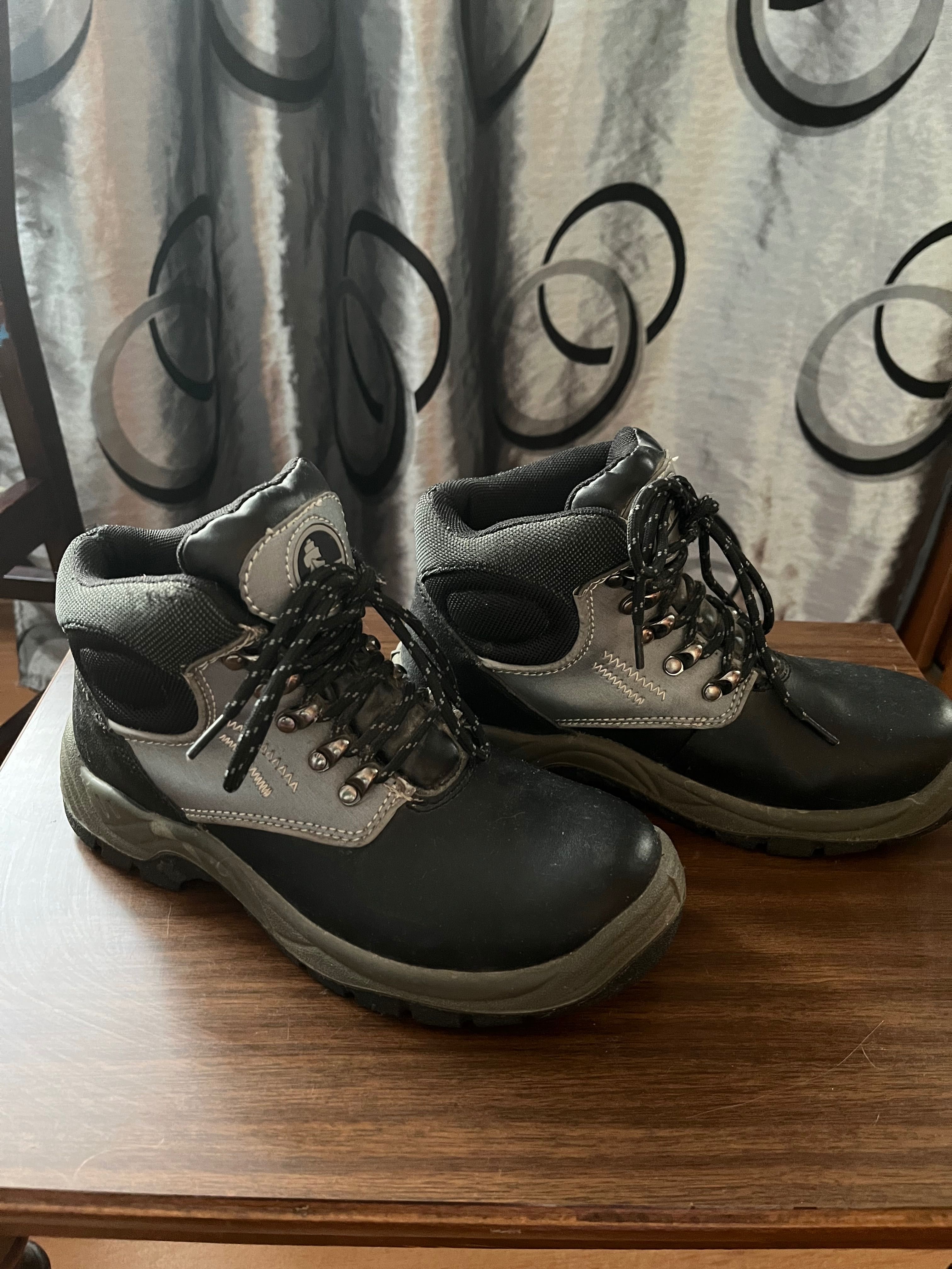Buty robocze r. 38