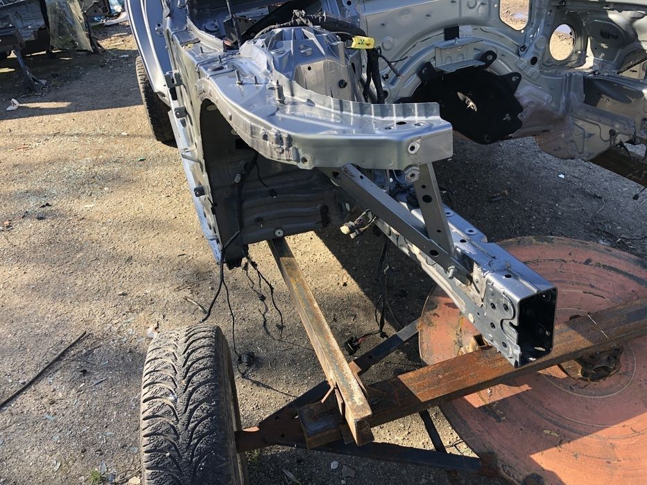 Чверть передня права BMW i4 G26 колір C4W 2020-